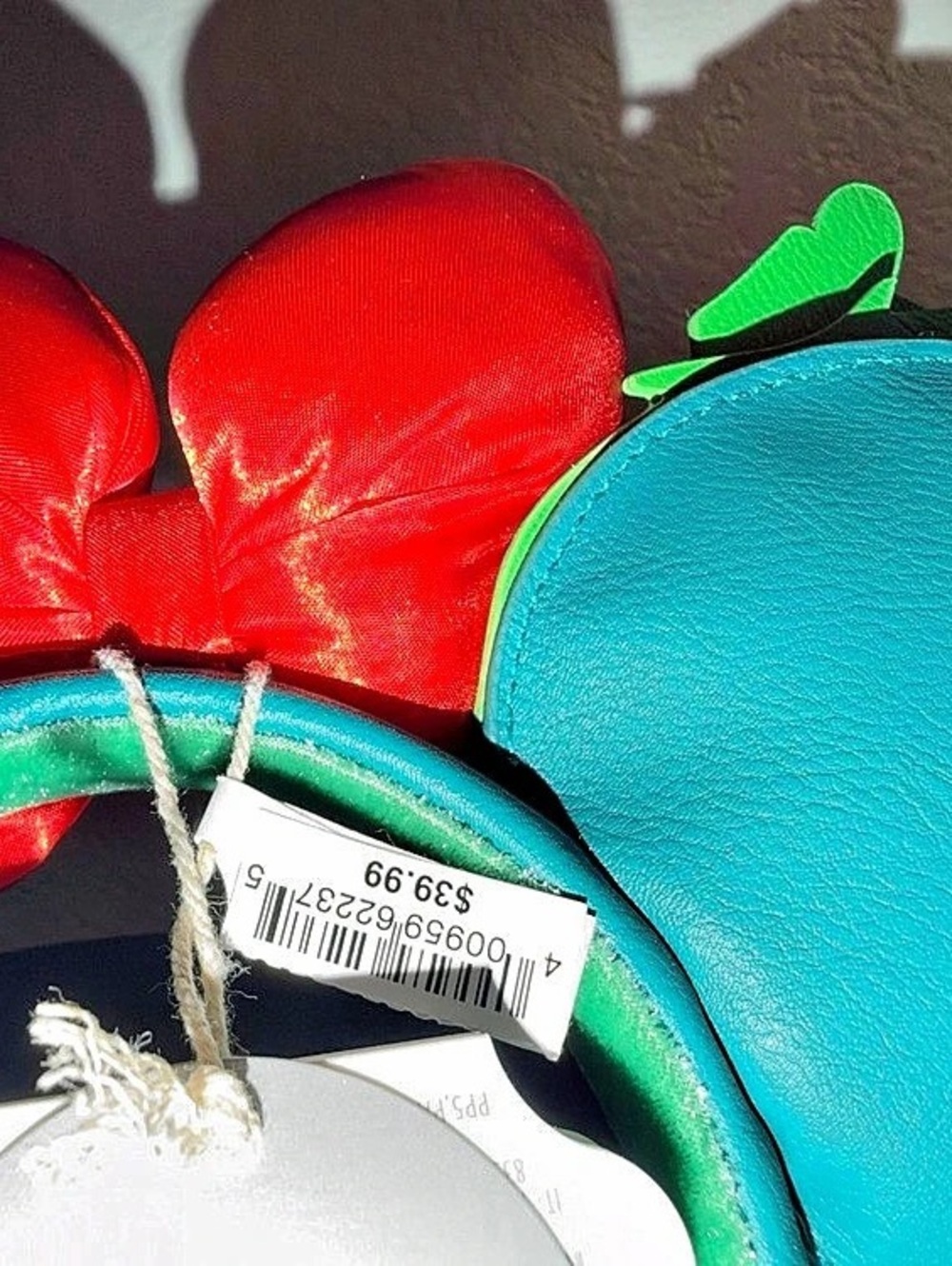Disney Mickey & Minnie Christmas Ear Headband Green & Red - Picture 6 of 8